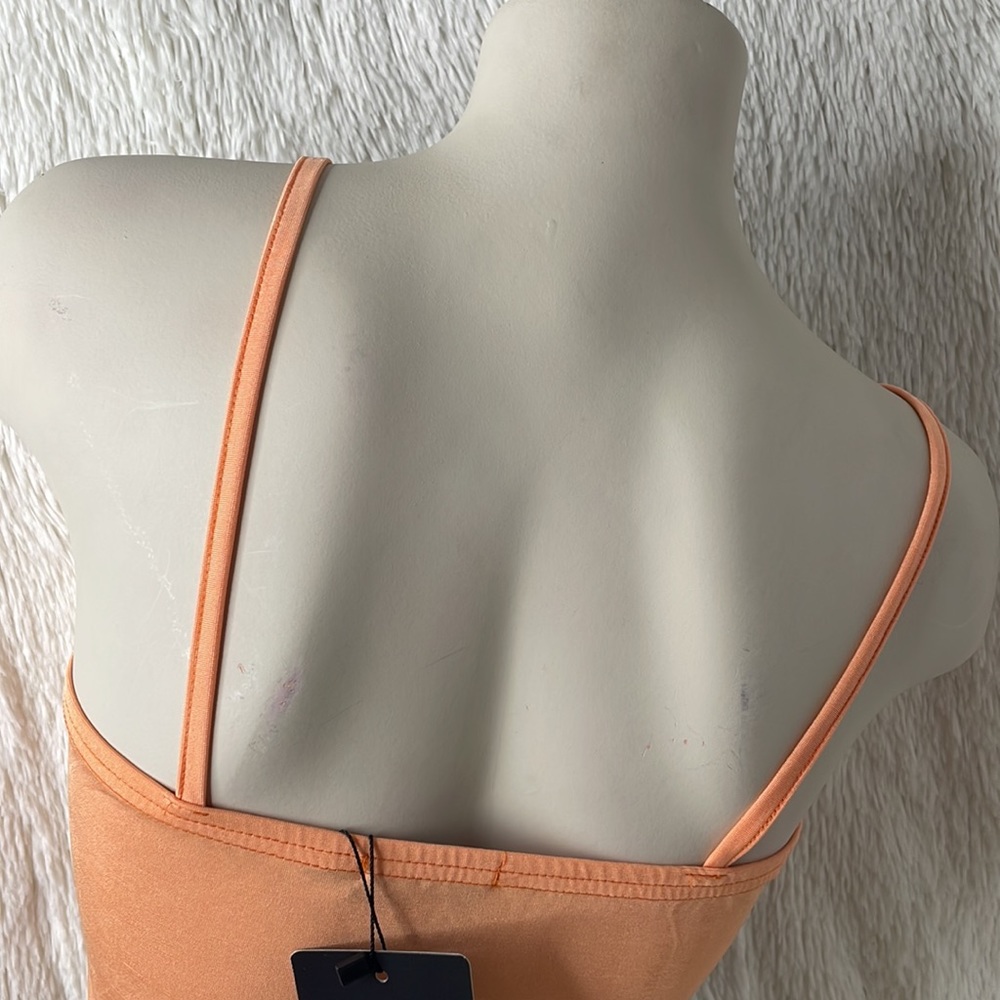 PrettyLittleThing Ruched Front Strappy Top - Picture 4 of 6